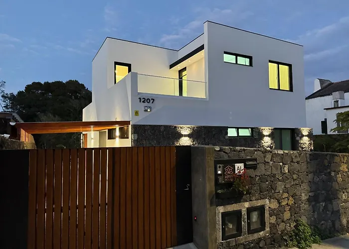 Lotus House - Heated Pool & Jacuzzi Near The Beach
