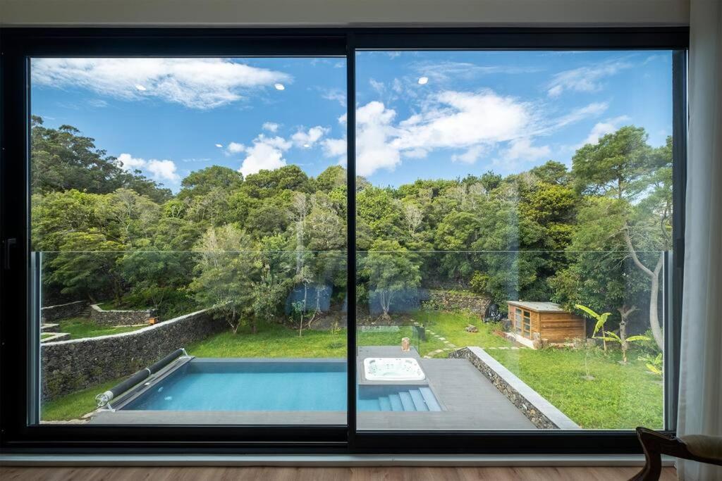 Holiday home Lotus House - Heated Pool & Jacuzzi Near The
