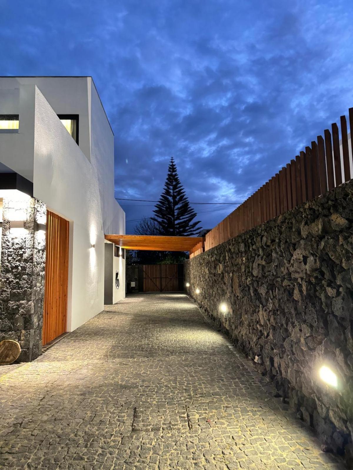 Holiday home Lotus House - Heated Pool & Jacuzzi Near The
