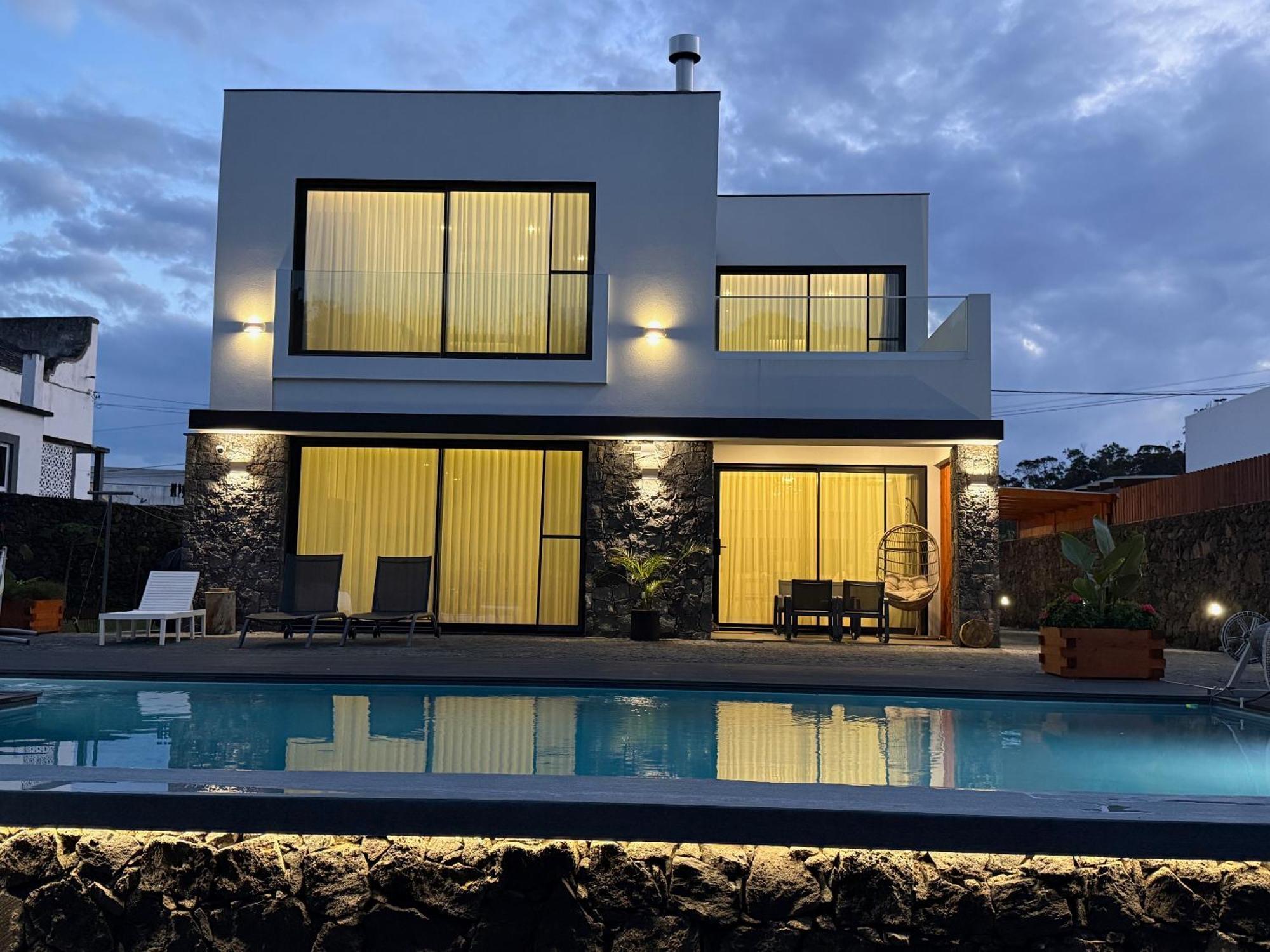 Lotus House - Heated Pool & Jacuzzi Near The