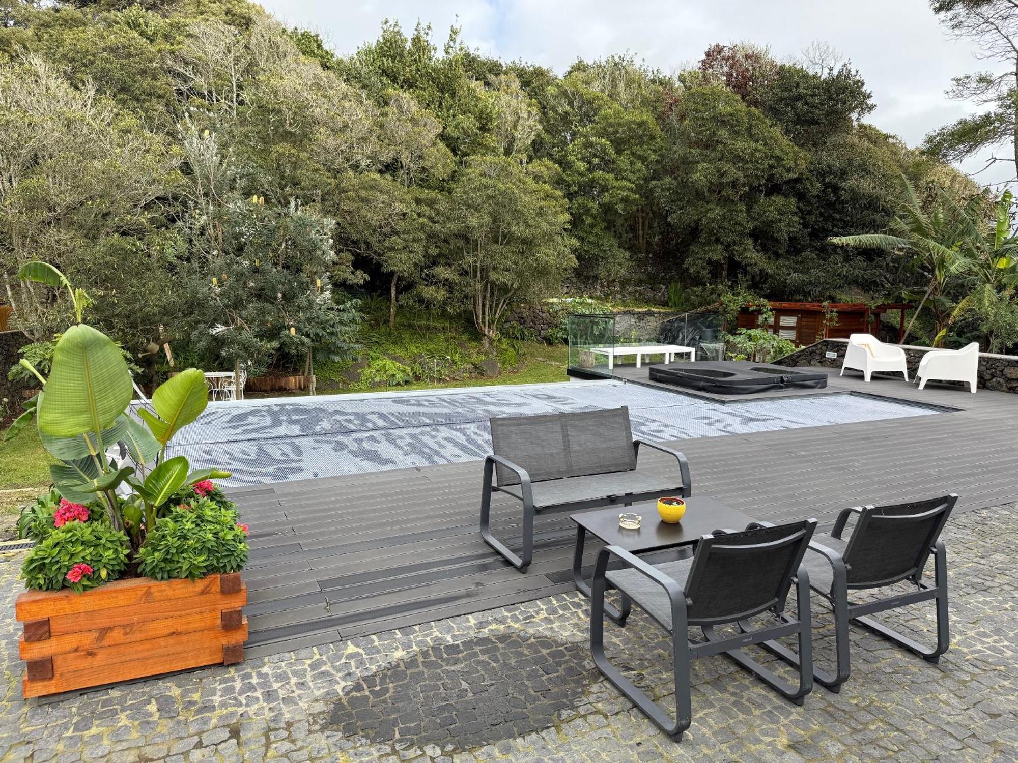 Holiday home Lotus House - Heated Pool & Jacuzzi Near The