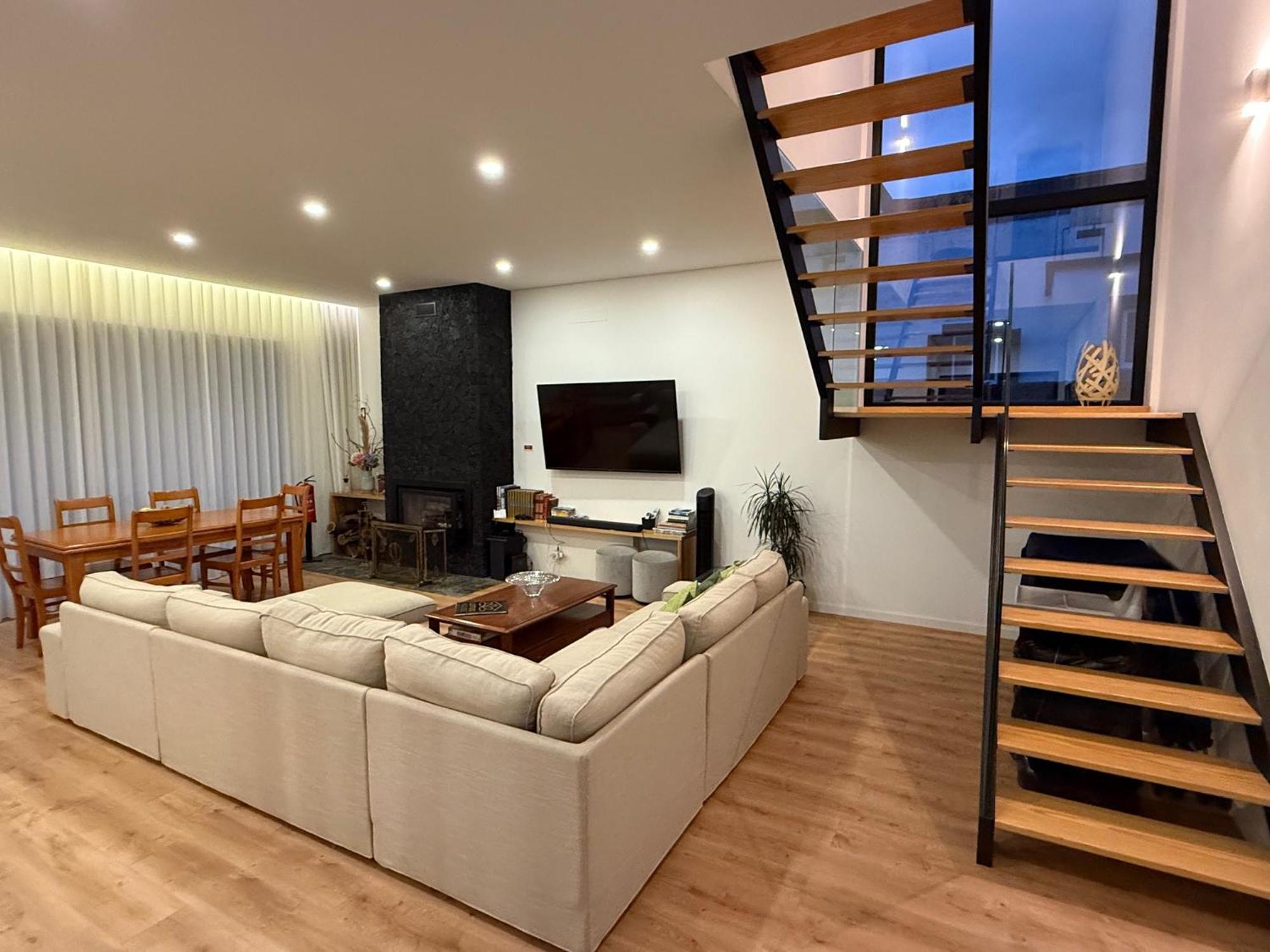 Lotus House - Heated Pool & Jacuzzi Near The Holiday home Ponta Delgada (Sao Miguel)