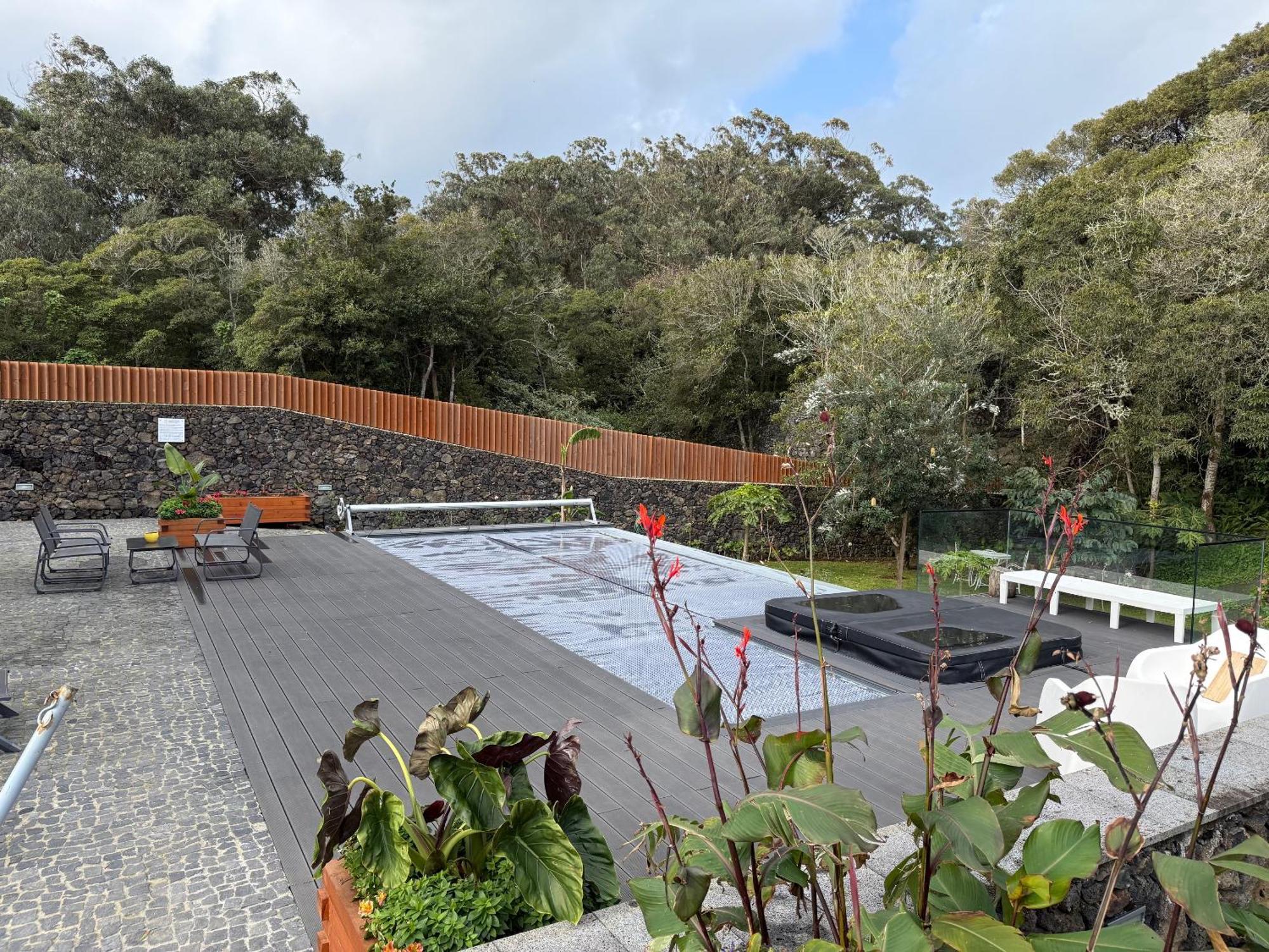 Lotus House - Heated Pool & Jacuzzi Near The